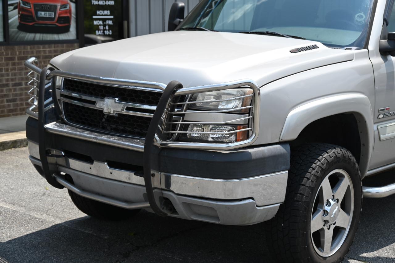 Chevrolet Silverado 2500HD LS Ext. Cab 4WD 2006