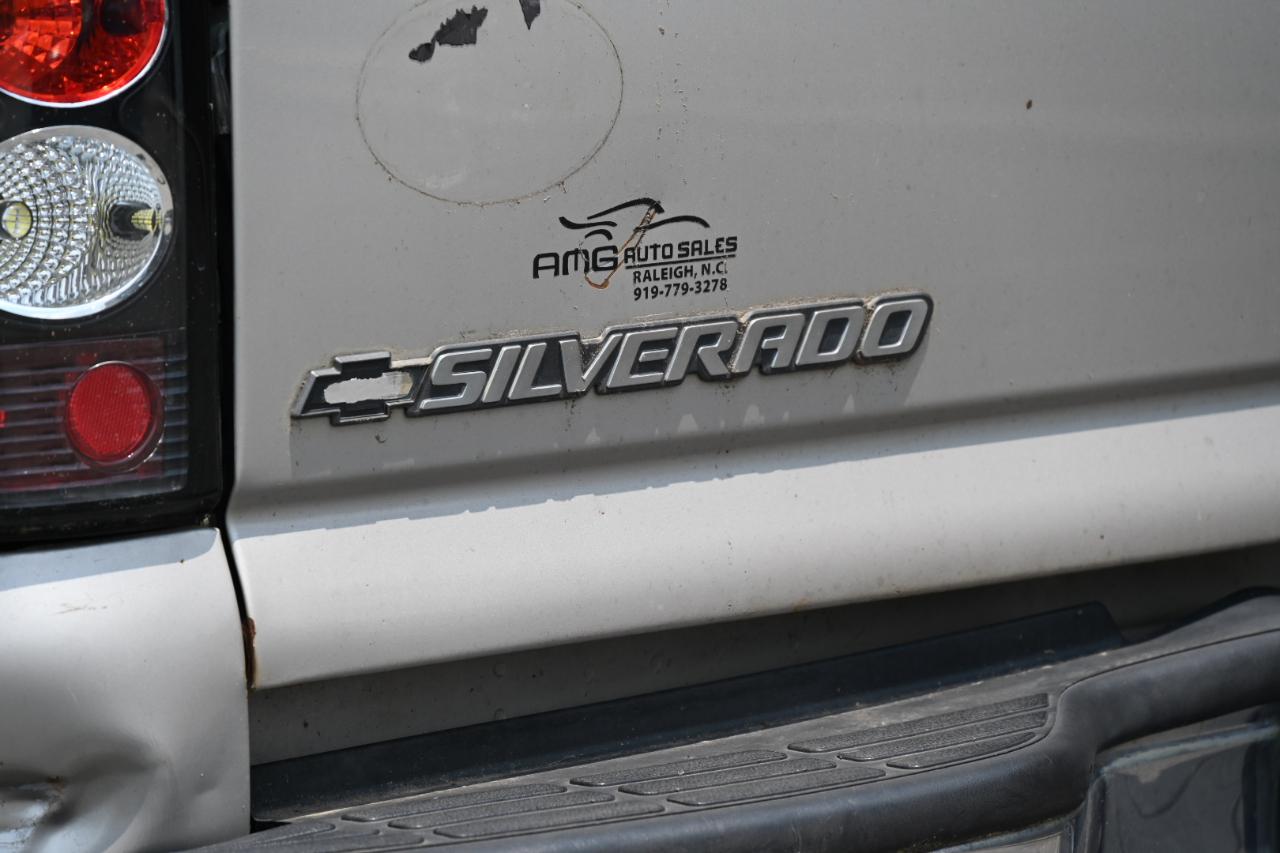 Chevrolet Silverado 2500HD LS Ext. Cab 4WD 2006
