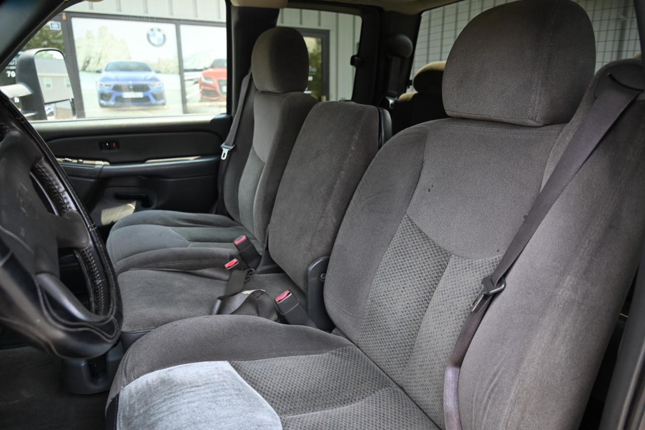 Chevrolet Silverado 2500HD LS Ext. Cab 4WD 2006