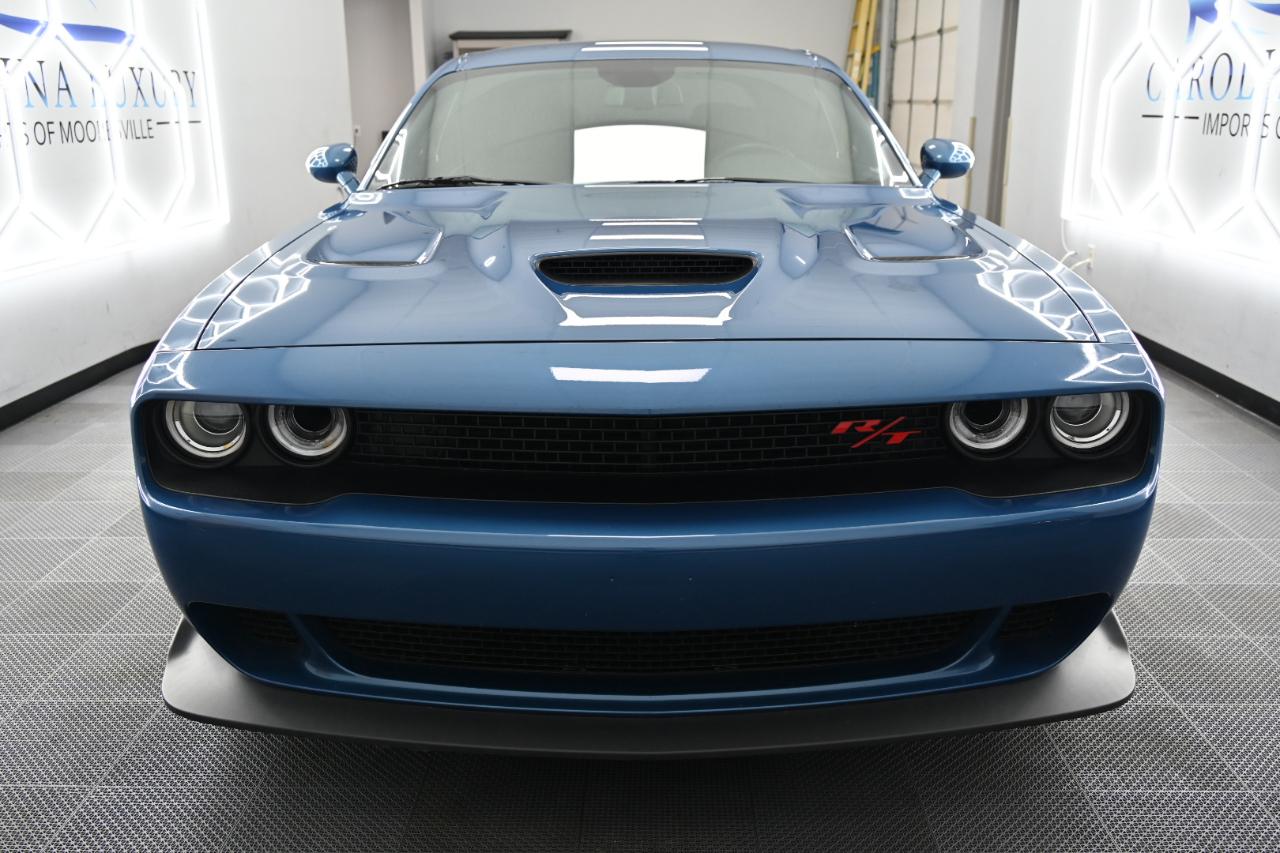 Dodge Challenger R/T Scat Pack Widebody RWD 2021