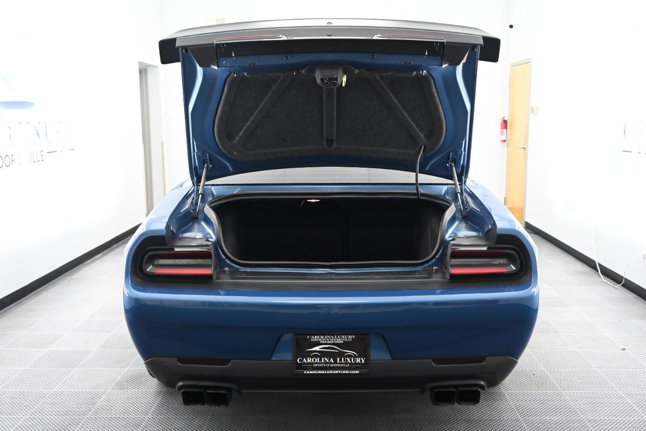 Dodge Challenger R/T Scat Pack Widebody RWD 2021