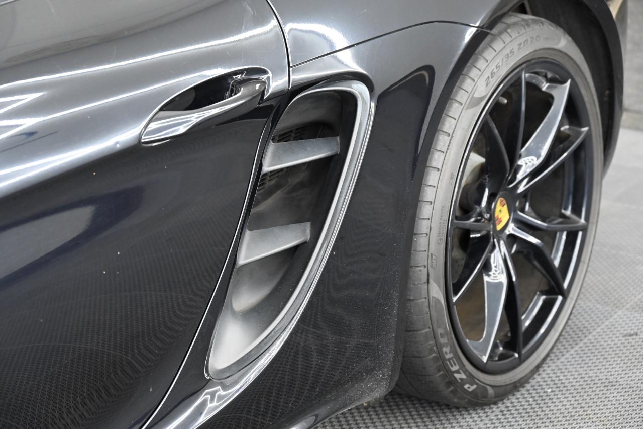 Porsche 718 Cayman Coupe 2018
