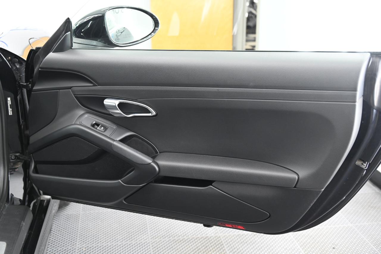 Porsche 718 Cayman Coupe 2018