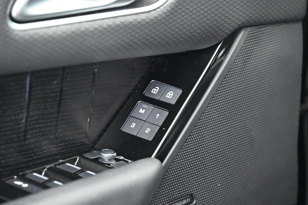 Land Rover Range Rover Velar R-Dynamic S 2021
