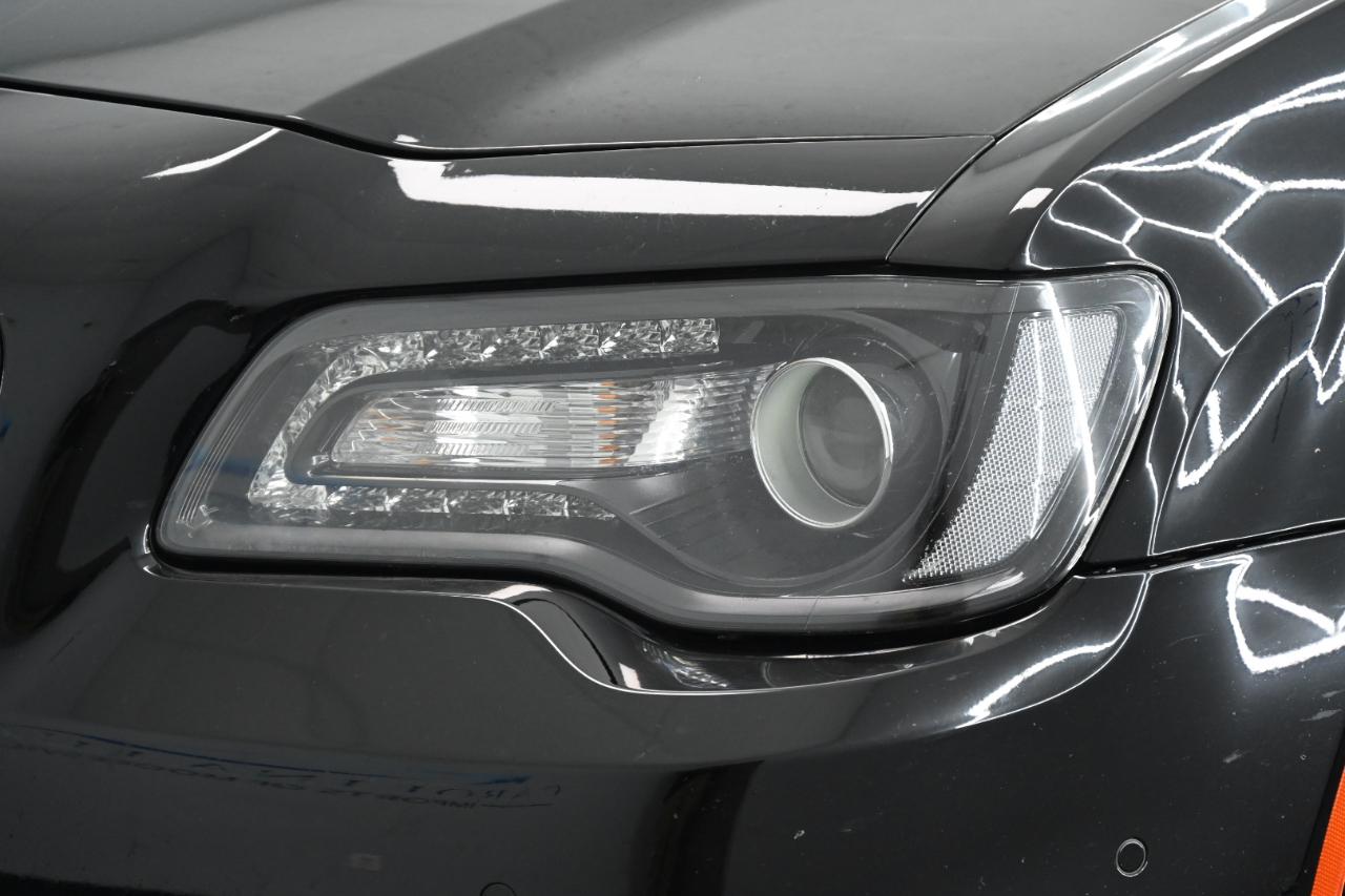 Chrysler 300 Touring 2021