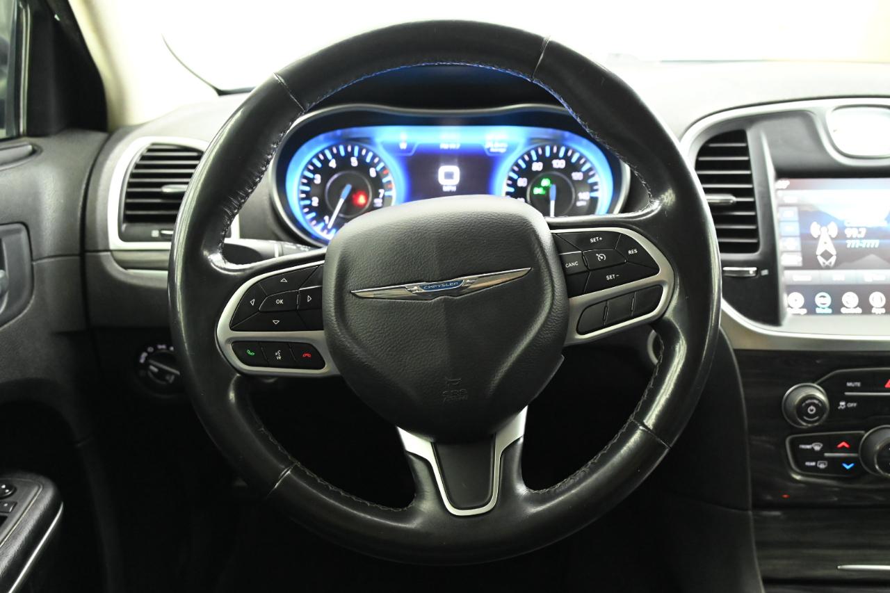 Chrysler 300 Touring 2021