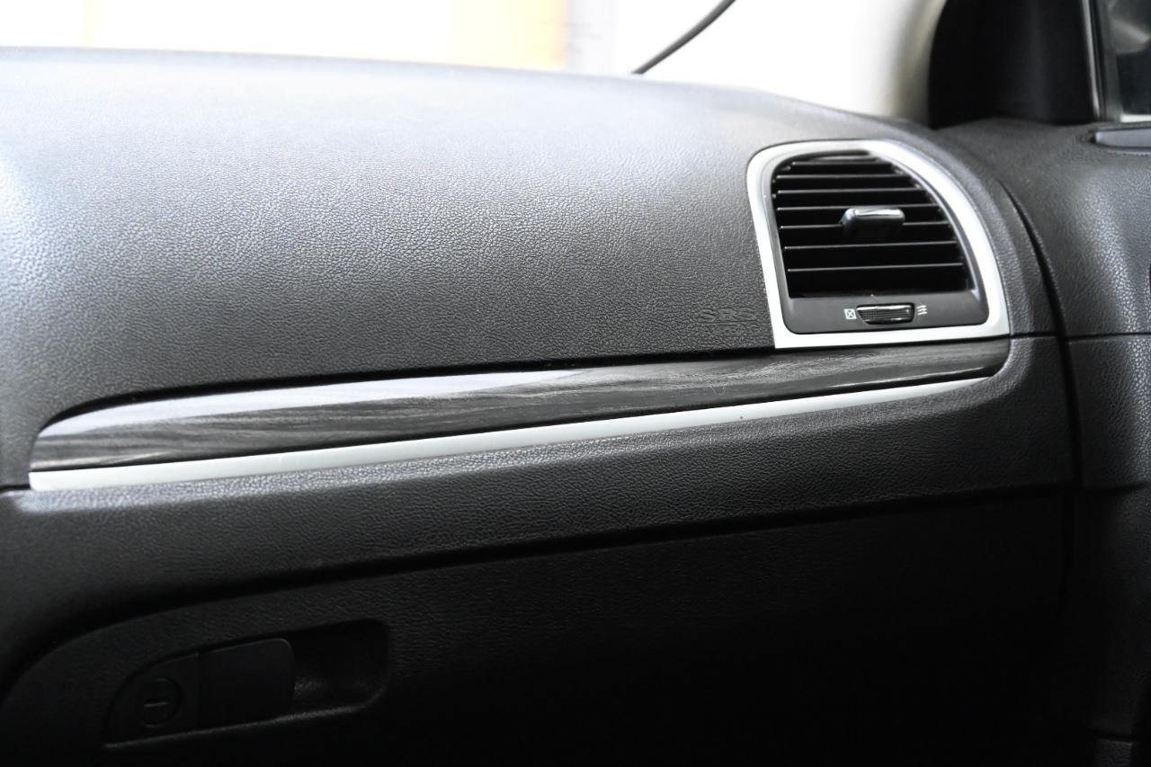 Chrysler 300 Touring 2021