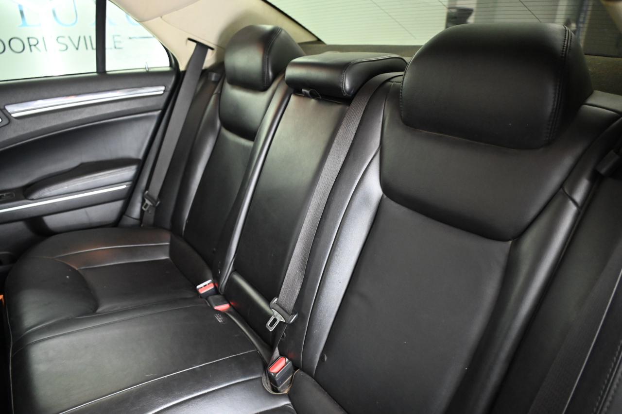 Chrysler 300 Touring 2021