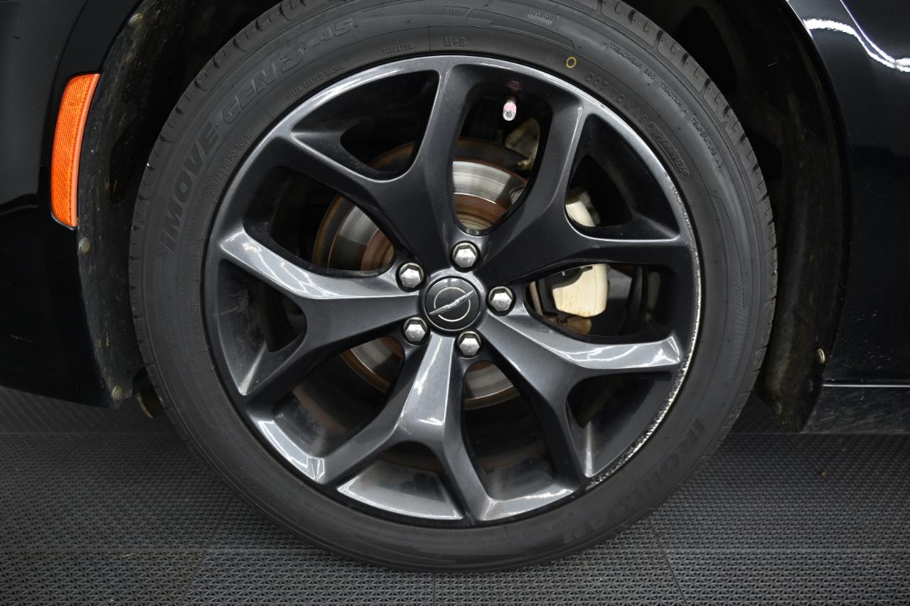 Chrysler 300 Touring 2021