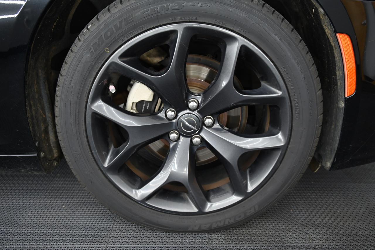Chrysler 300 Touring 2021