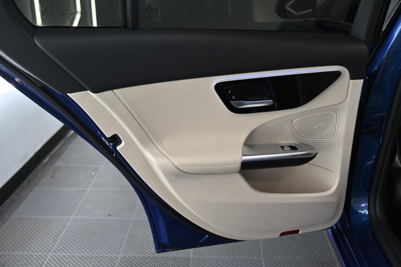 Mercedes-Benz C-Class C300 Sedan 2022