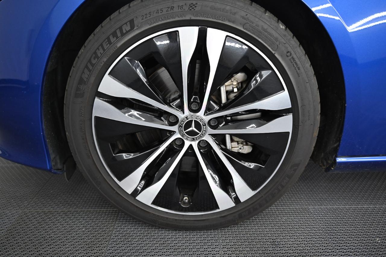 Mercedes-Benz C-Class C300 Sedan 2022