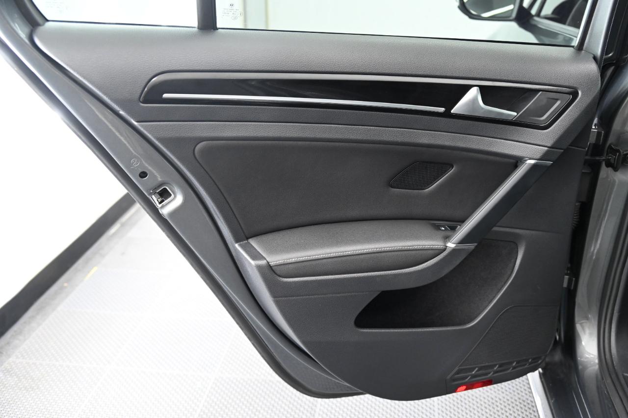 Volkswagen Golf R  2019