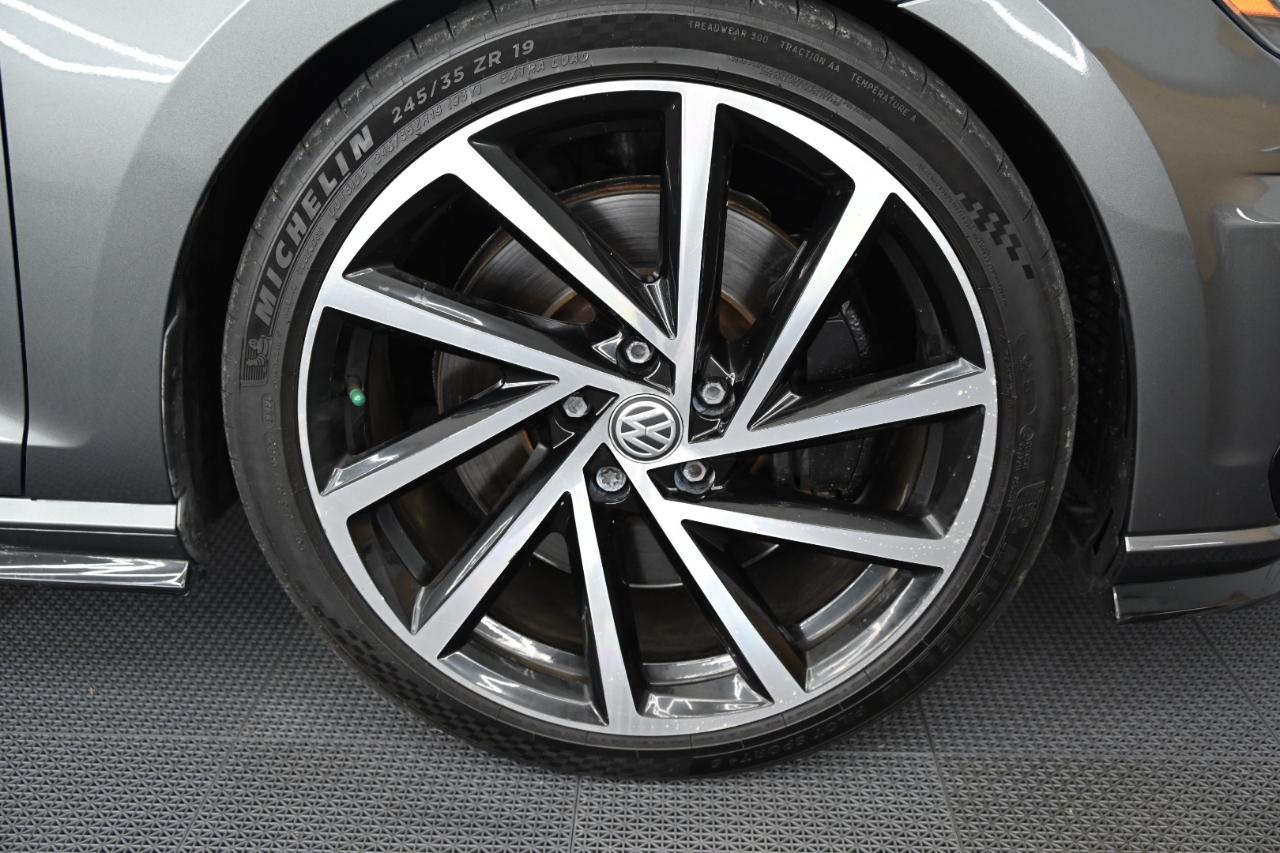 Volkswagen Golf R  2019