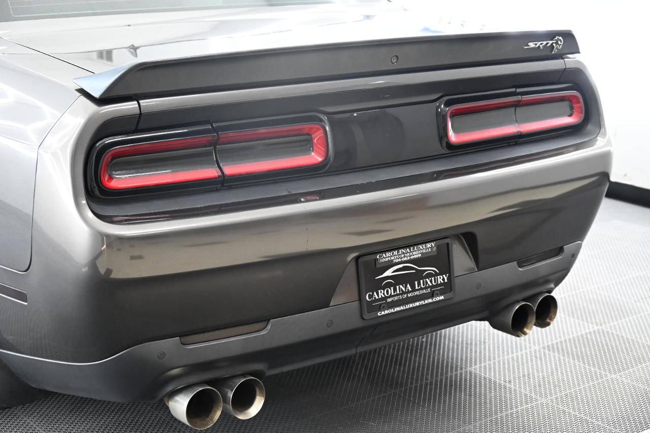 Dodge Challenger SRT Hellcat 2015
