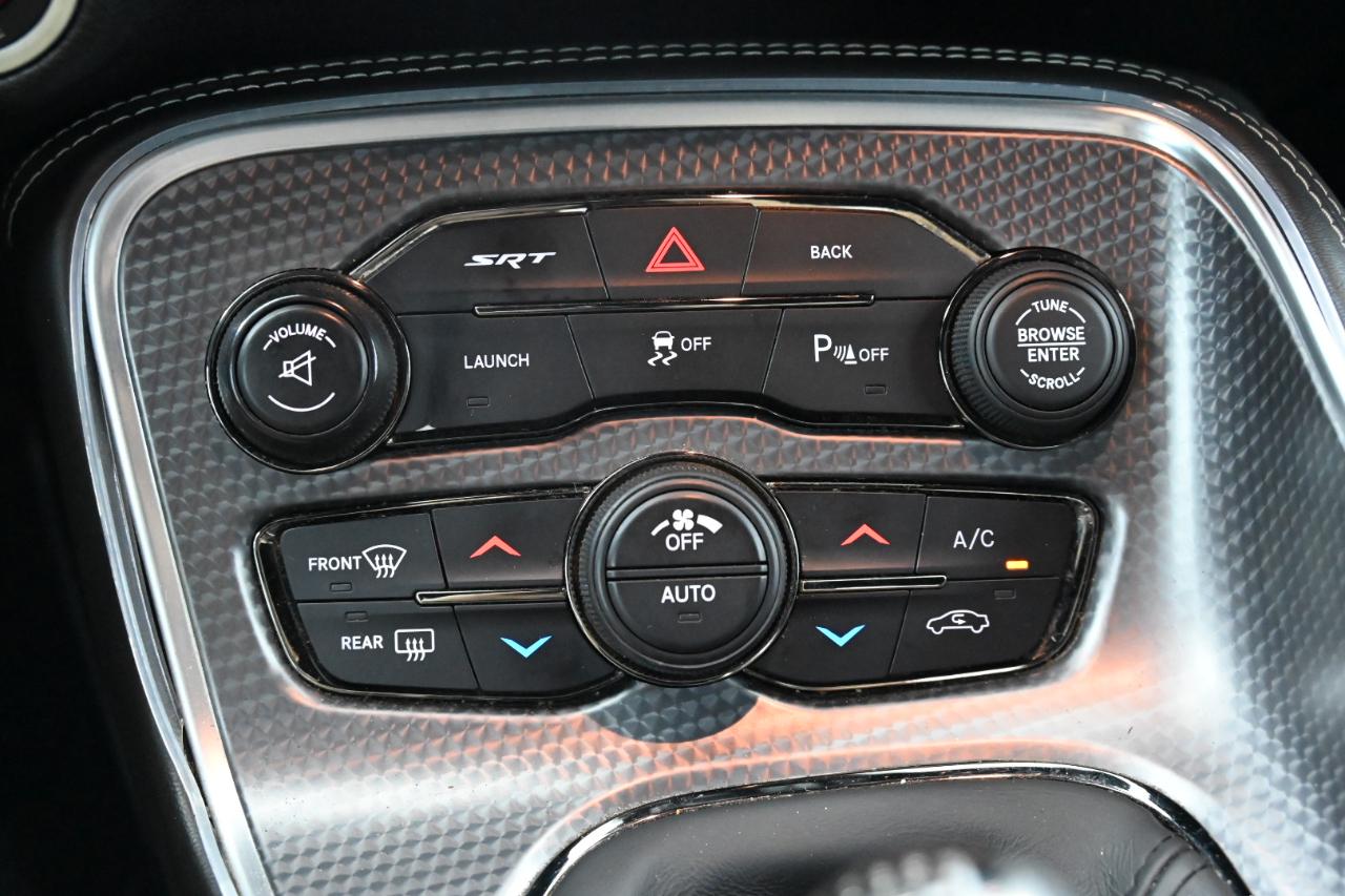 Dodge Challenger SRT Hellcat 2015