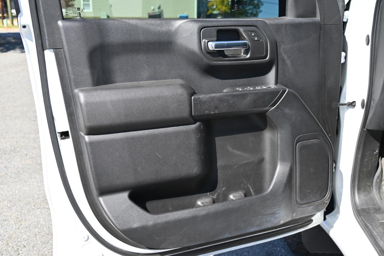 Chevrolet Silverado 1500 Custom Crew Cab Short Box 4WD 2021