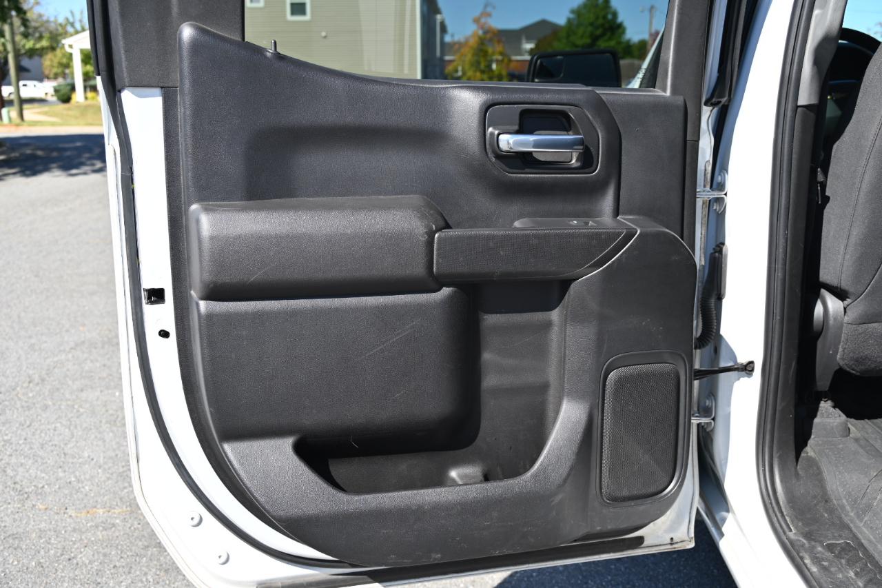 Chevrolet Silverado 1500 Custom Crew Cab Short Box 4WD 2021