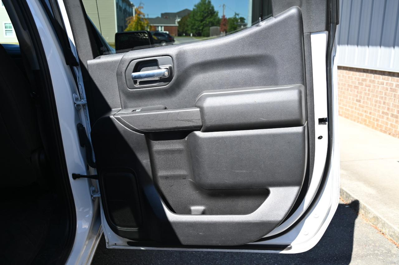 Chevrolet Silverado 1500 Custom Crew Cab Short Box 4WD 2021