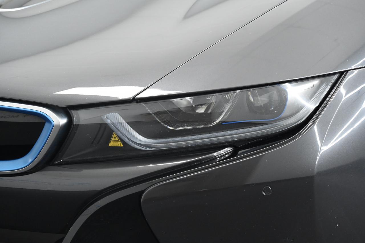 BMW i8 Base 2016