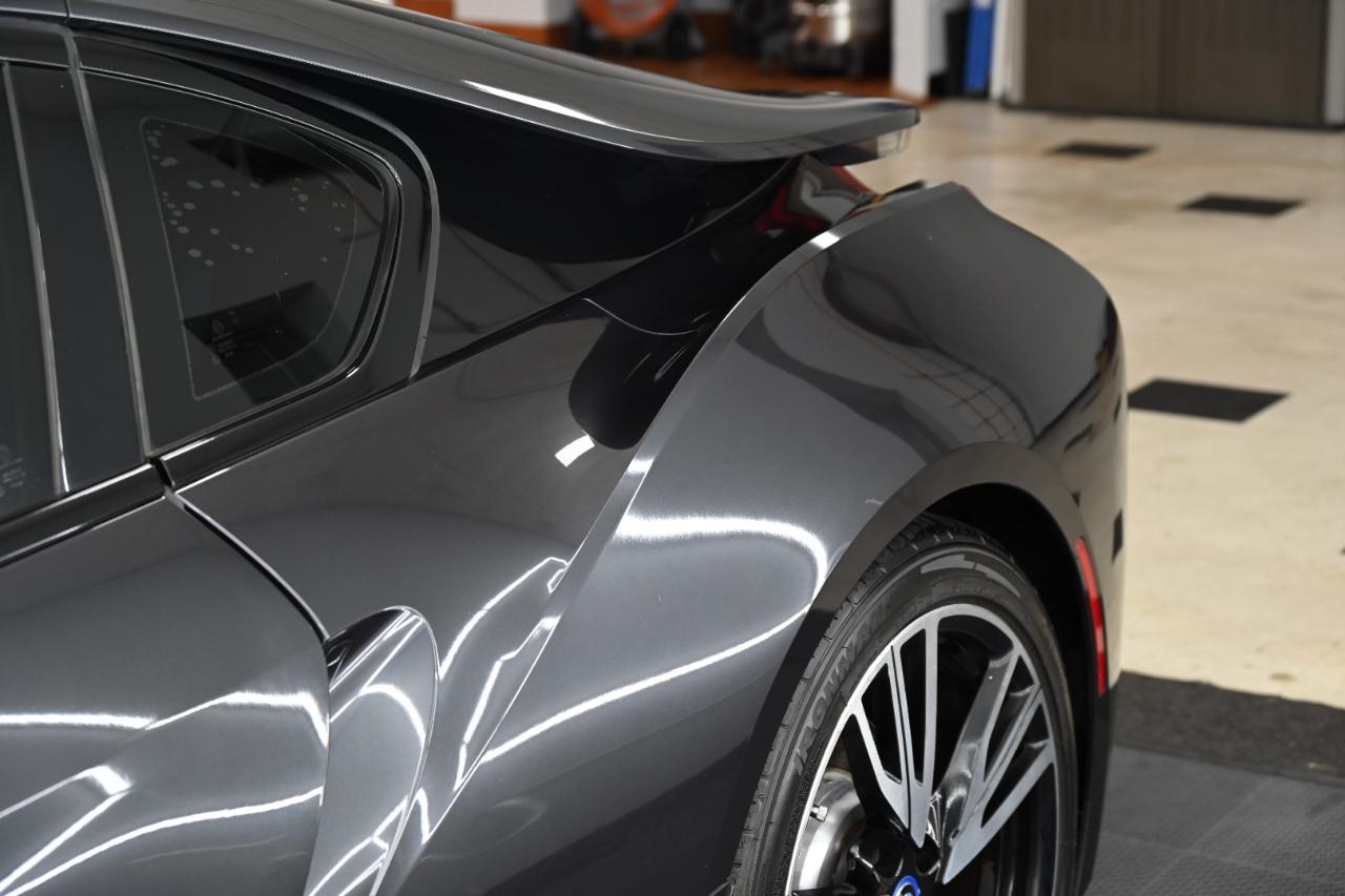 BMW i8 Base 2016