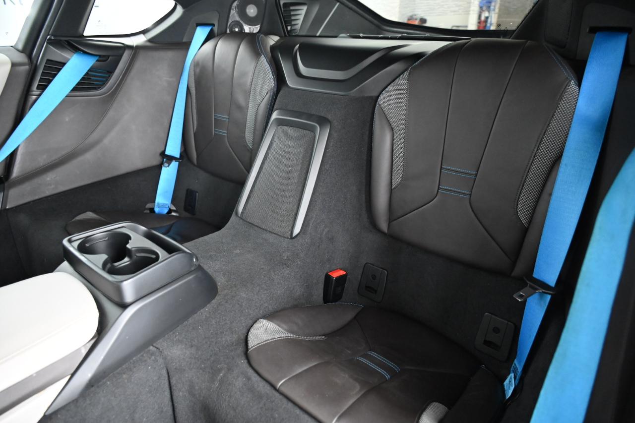 BMW i8 Base 2016