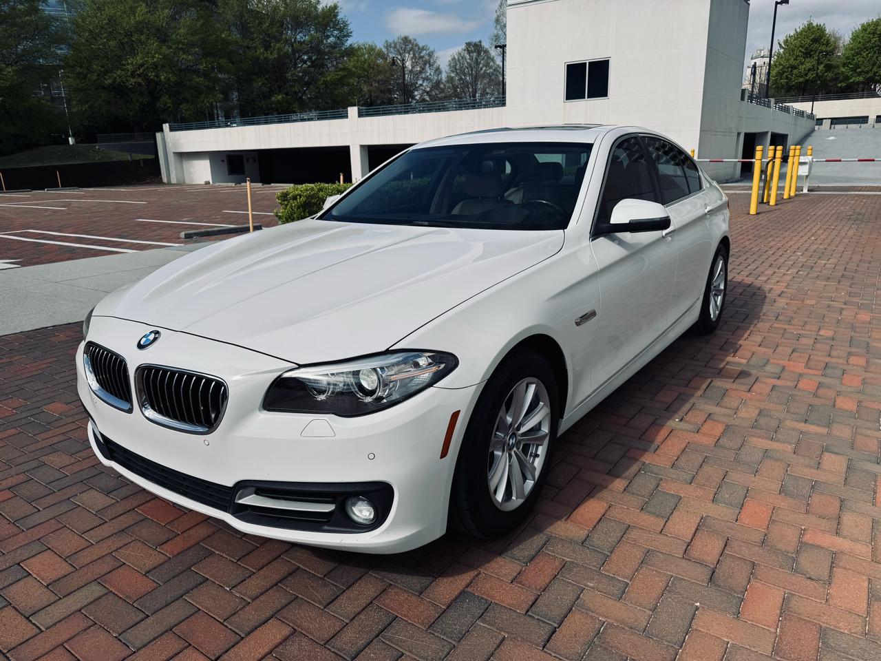 2015 BMW 5-Series 528i