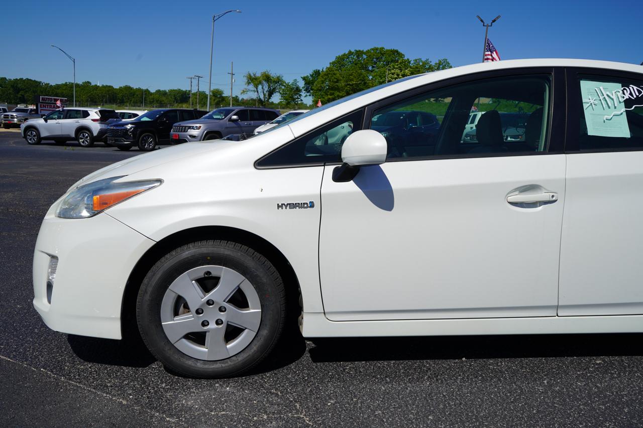 Toyota Prius Prius V 2010