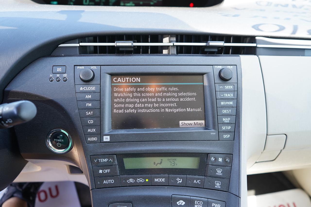 Toyota Prius Prius V 2010