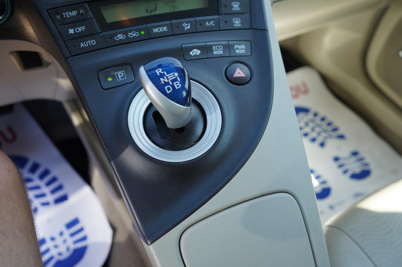 Toyota Prius Prius V 2010