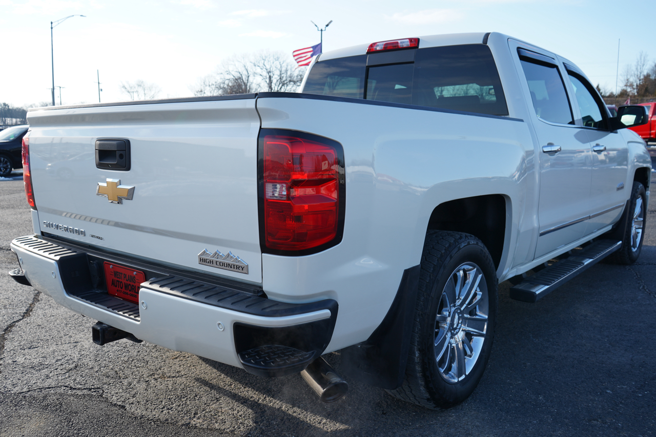 Chevrolet Silverado 1500 4WD Crew Cab 143.5" High Country 2015