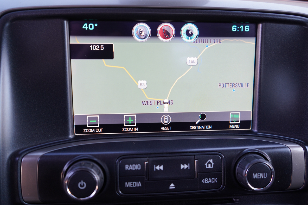 Chevrolet Silverado 1500 4WD Crew Cab 143.5" High Country 2015