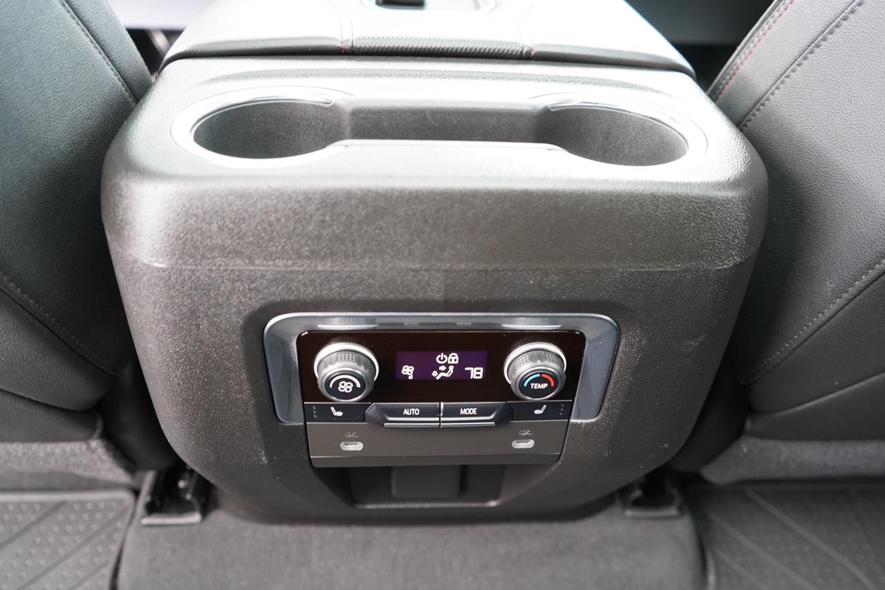 Chevrolet Tahoe RST 4WD 2022