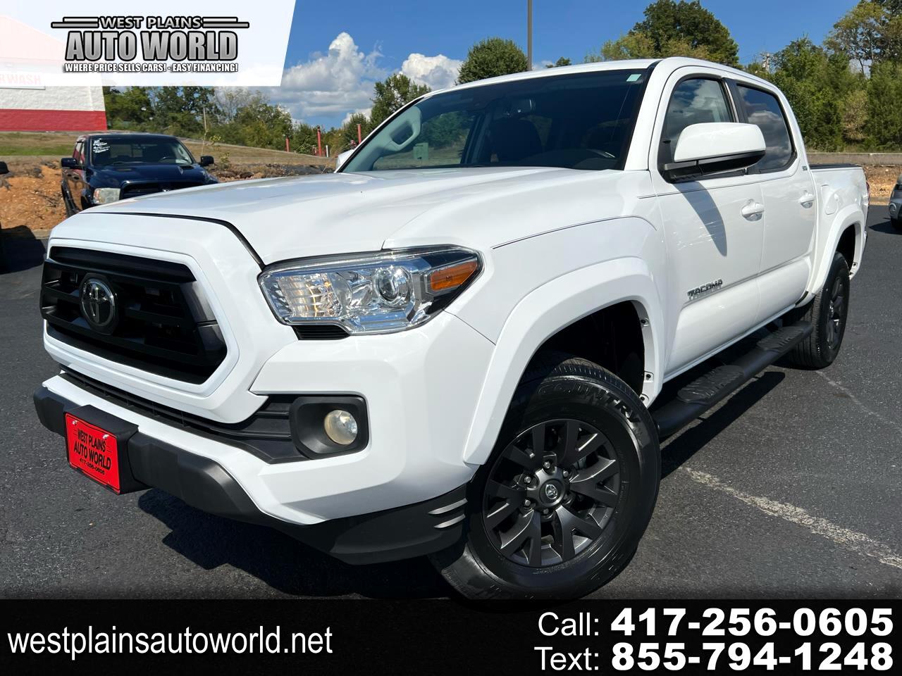 2022 Toyota Tacoma SR5's photo