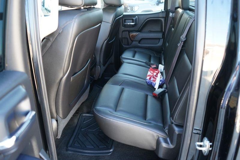 GMC Sierra 1500 4WD Double Cab 143.5" SLT 2014