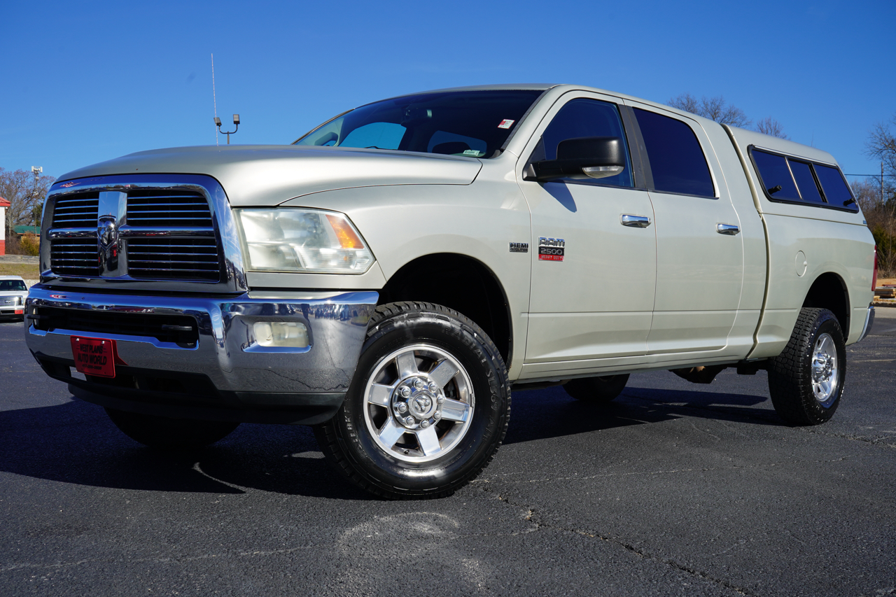 Dodge 2500 Big Horn 4x4 Mega Cab 6'4" Box 2010