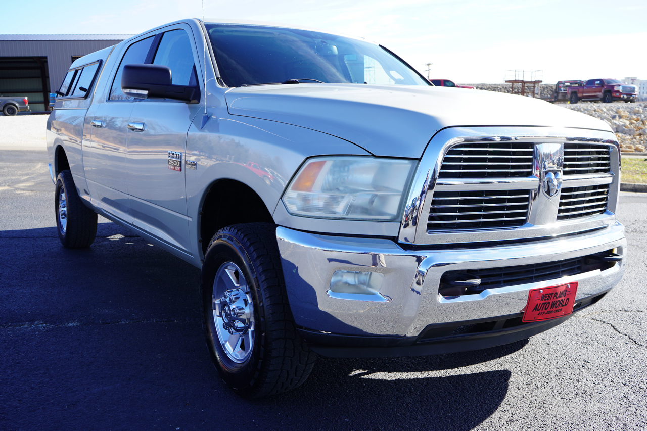 Dodge 2500 Big Horn 4x4 Mega Cab 6'4" Box 2010