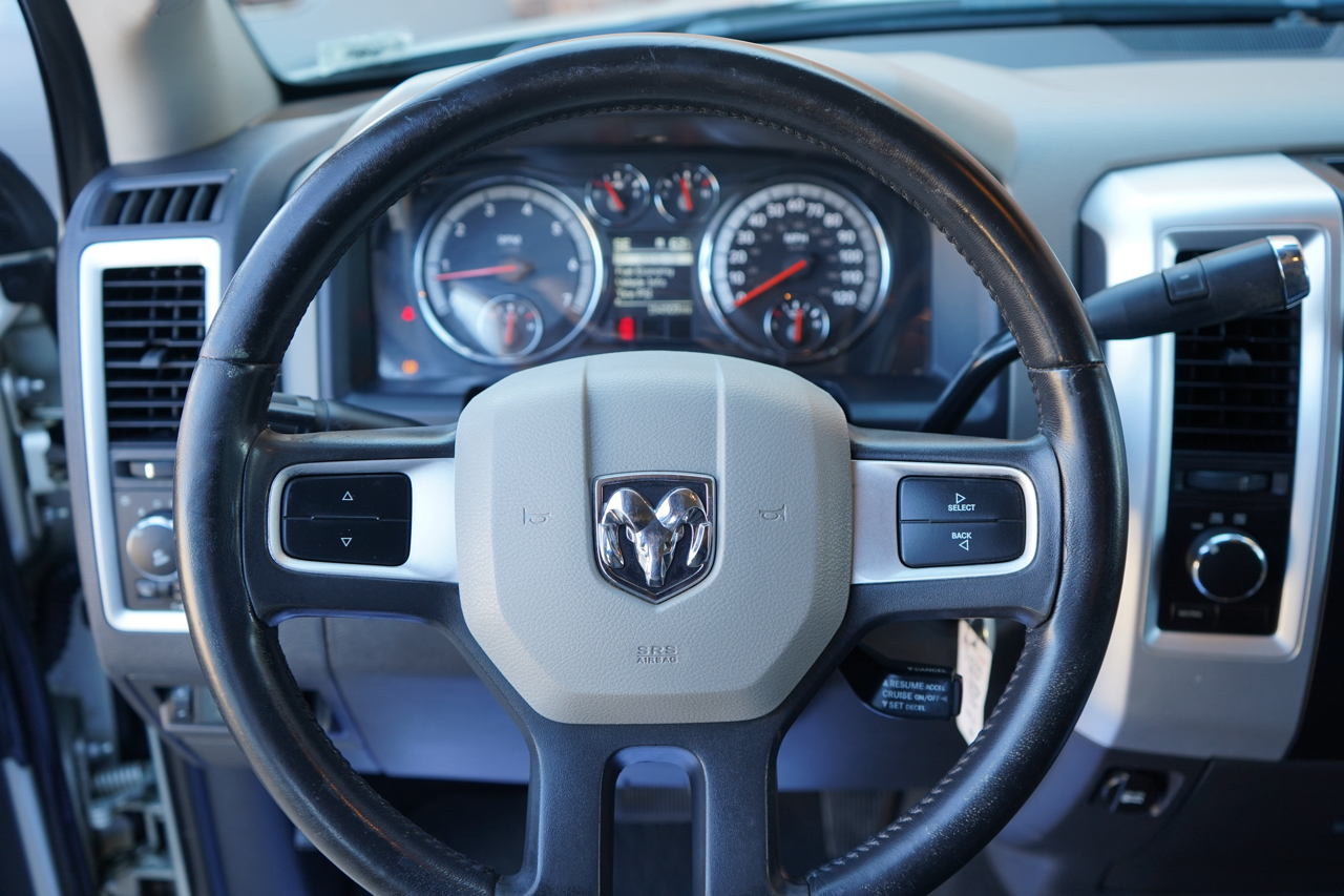 Dodge 2500 Big Horn 4x4 Mega Cab 6'4" Box 2010