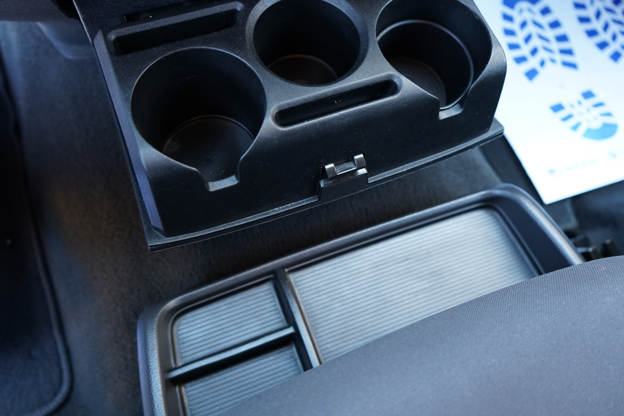 Dodge 2500 Big Horn 4x4 Mega Cab 6'4" Box 2010