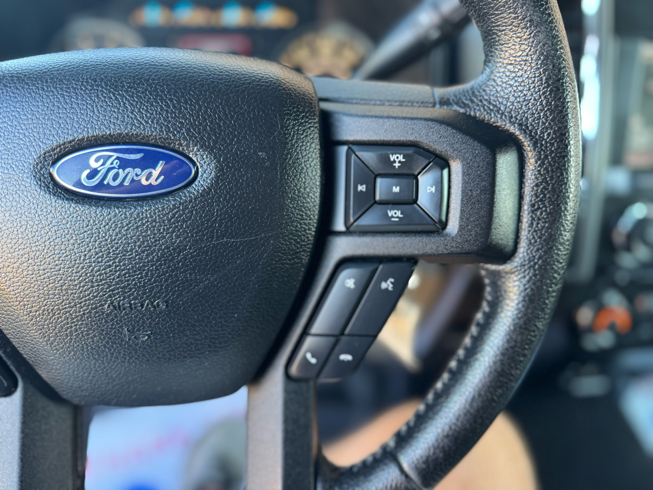 Ford F-150 XLT SuperCrew 5.5-ft. Bed 4WD 2015 Ford F-150 XLT SuperCrew 5.5-ft. Bed 4WD 2015