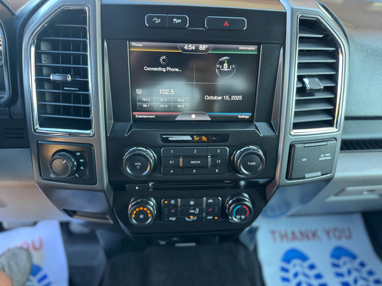 Ford F-150 XLT SuperCrew 5.5-ft. Bed 4WD 2015 Ford F-150 XLT SuperCrew 5.5-ft. Bed 4WD 2015