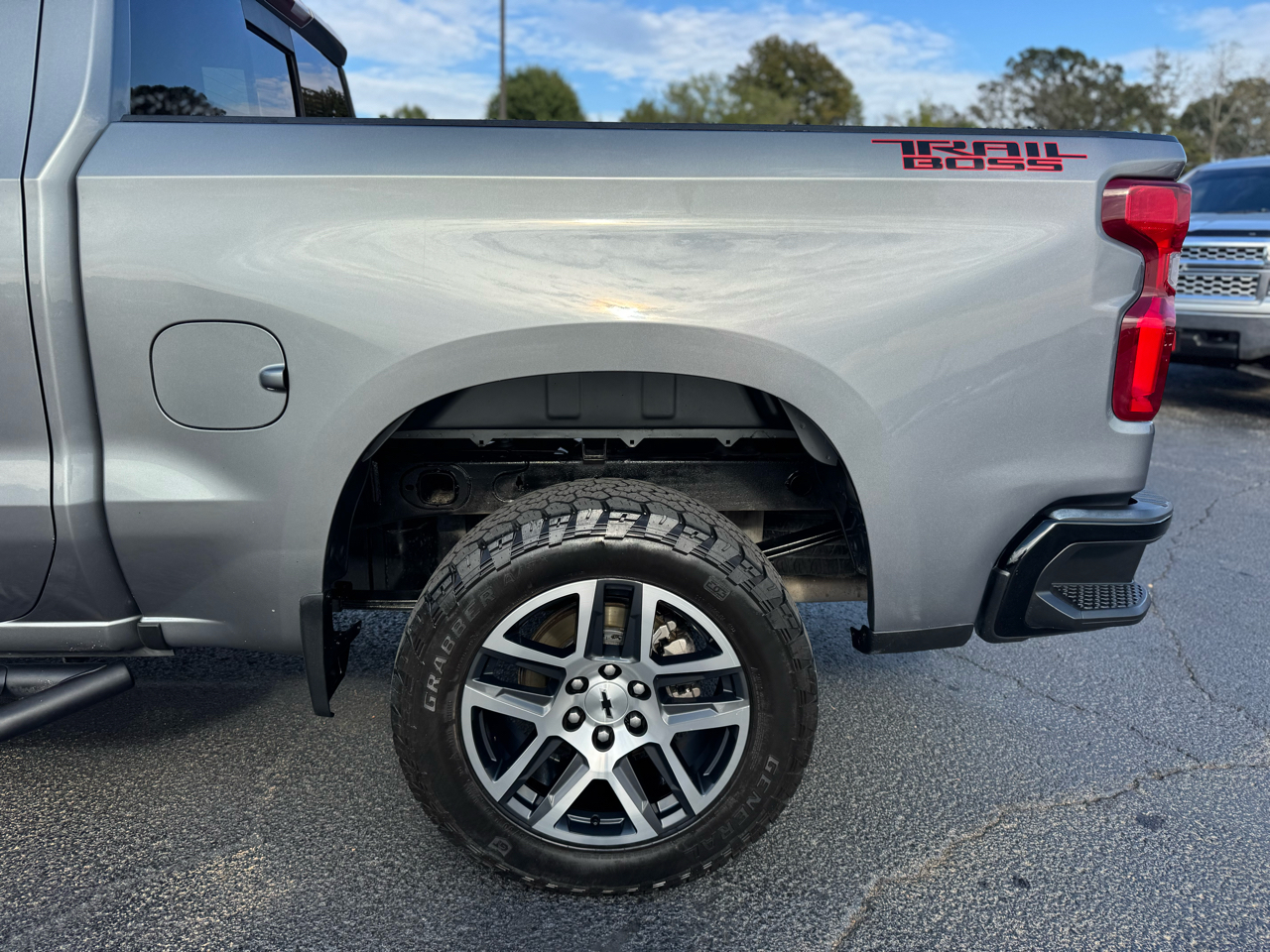 Chevrolet Silverado 1500 LT Trail Boss Crew Cab 4WD 2019 Chevrolet Silverado 1500 LT Trail Boss Crew Cab 4WD 2019