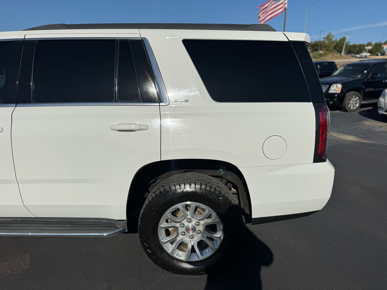 GMC Yukon SLE 4WD 2016 GMC Yukon SLE 4WD 2016