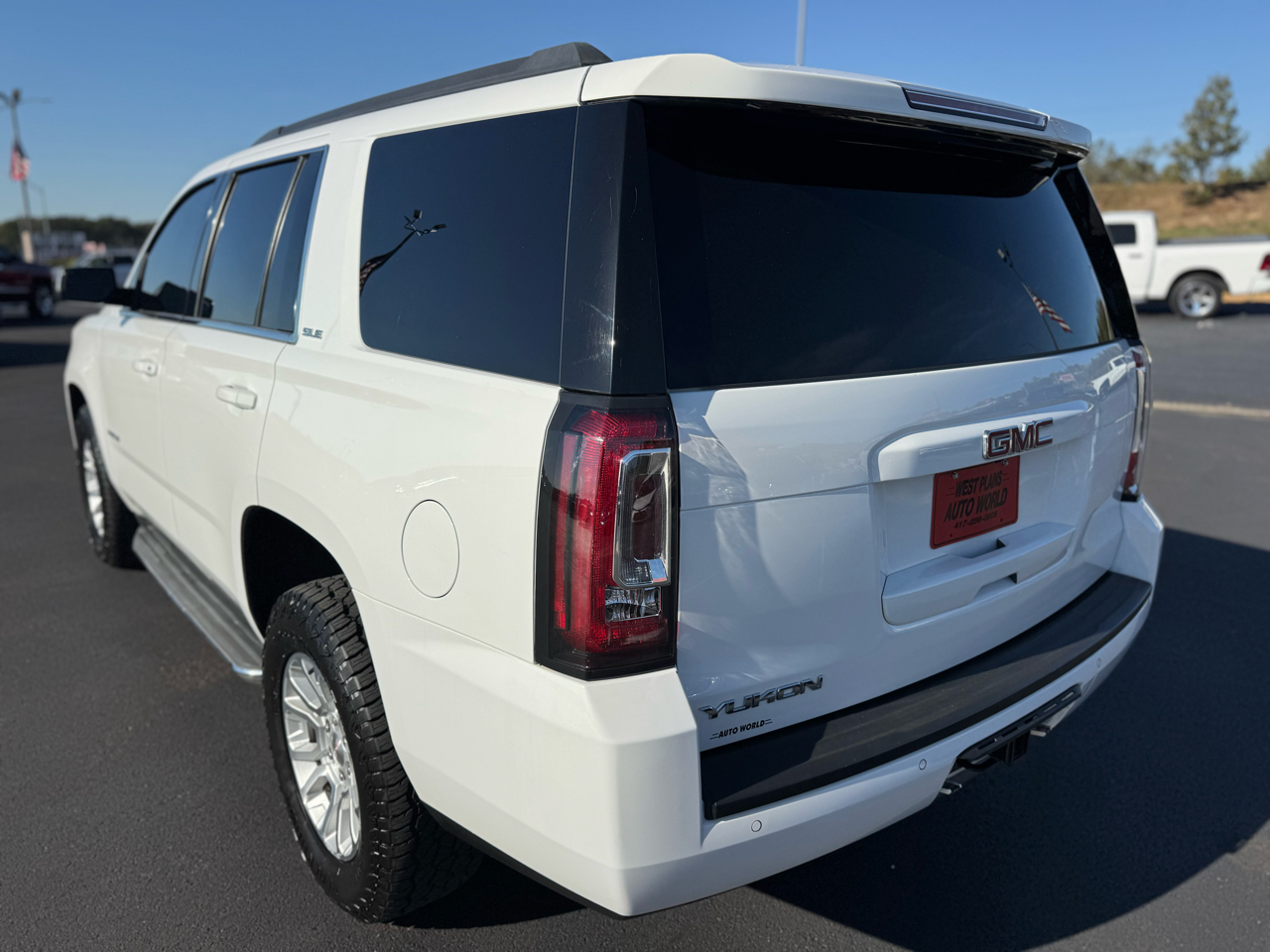 GMC Yukon SLE 4WD 2016 GMC Yukon SLE 4WD 2016