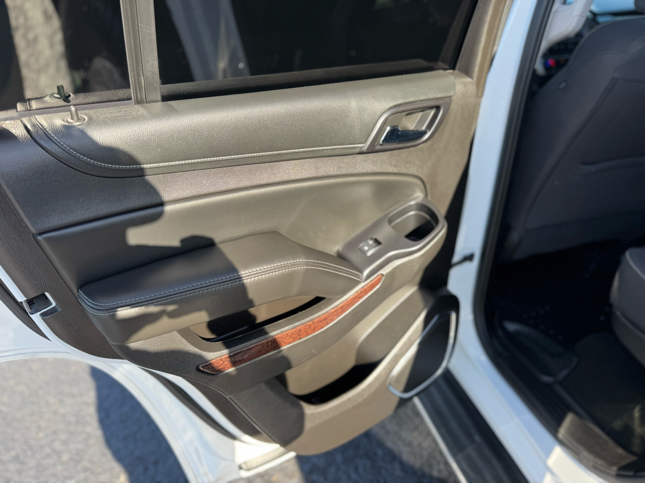 GMC Yukon SLE 4WD 2016 GMC Yukon SLE 4WD 2016