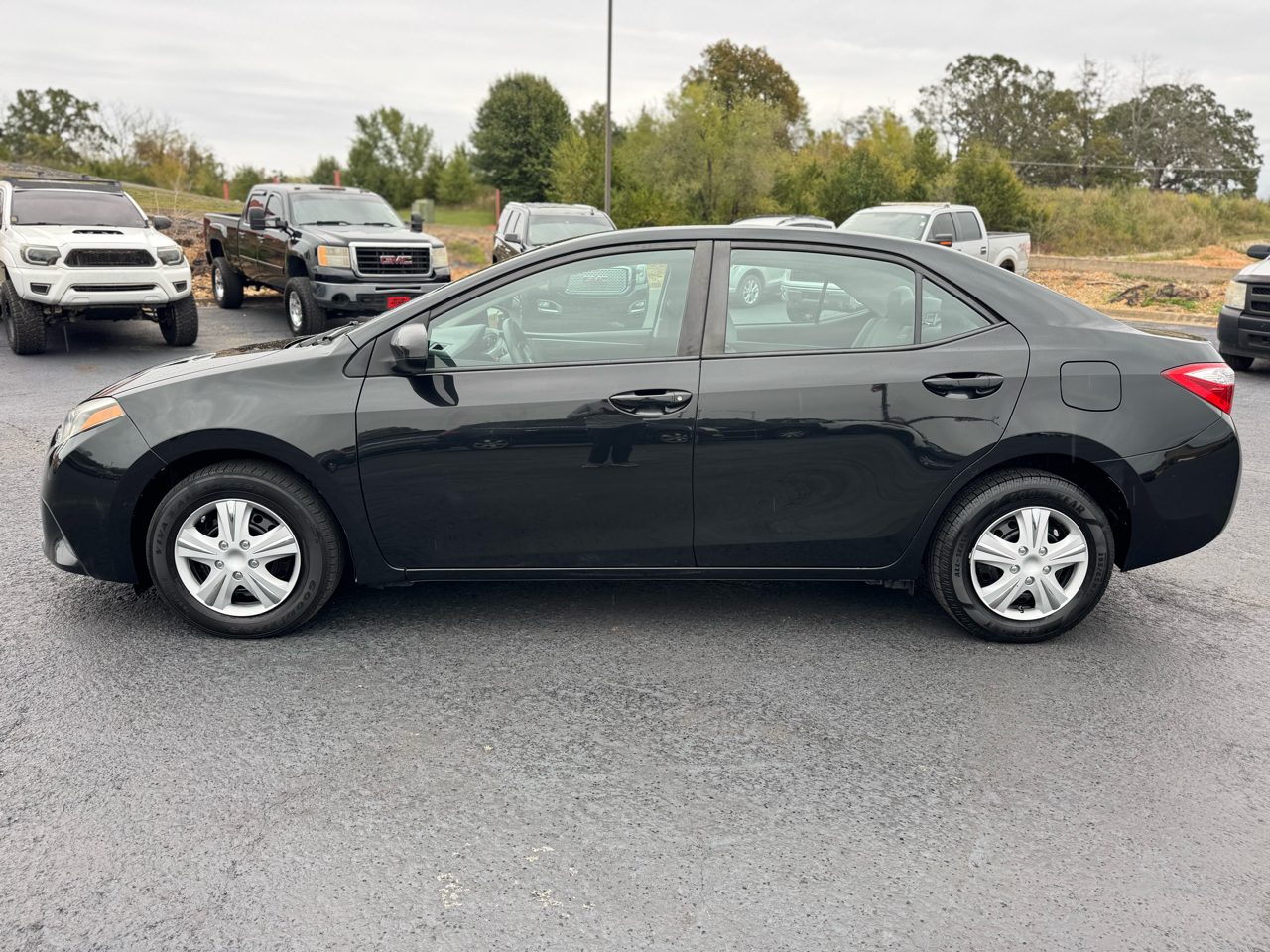 Toyota Corolla L 4D Sedan 2014 Toyota Corolla L 4D Sedan 2014