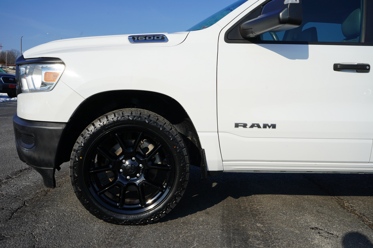 RAM 1500 Tradesman 4x4 Crew Cab 5'7" Box 2020