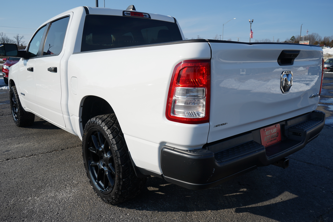 RAM 1500 Tradesman 4x4 Crew Cab 5'7" Box 2020