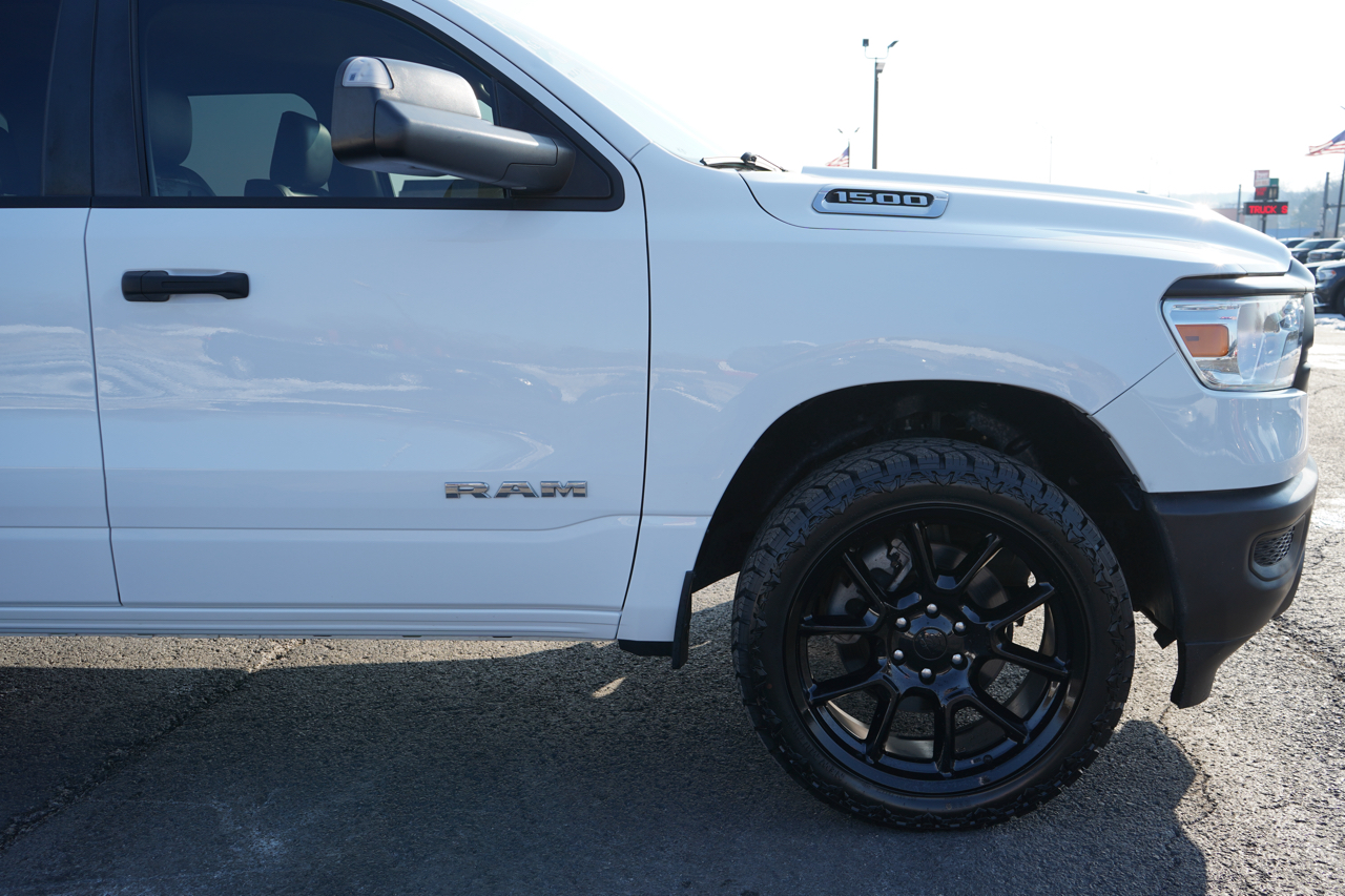 RAM 1500 Tradesman 4x4 Crew Cab 5'7" Box 2020