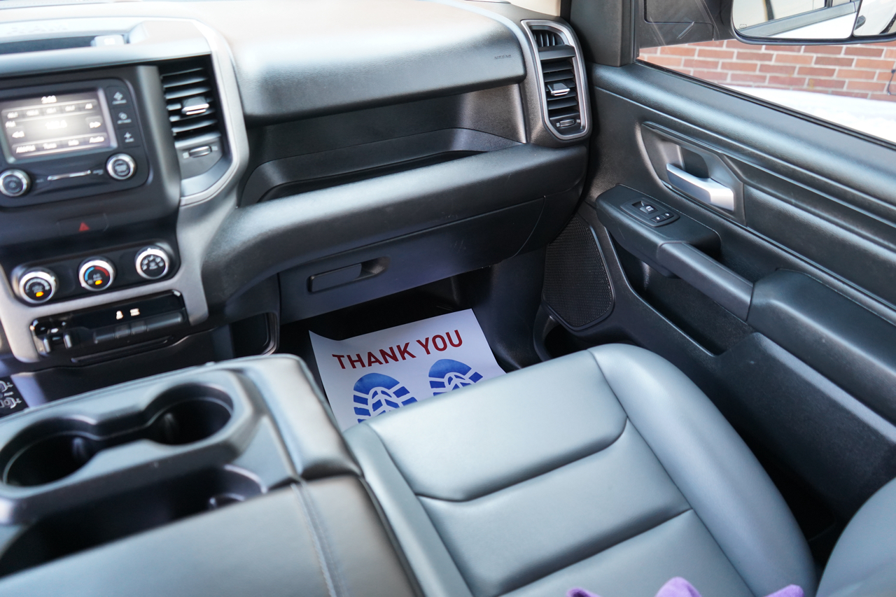 RAM 1500 Tradesman 4x4 Crew Cab 5'7" Box 2020